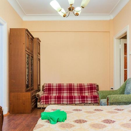 Квартира По Улице Большая Васильковская 92 Kiev Exterior foto
